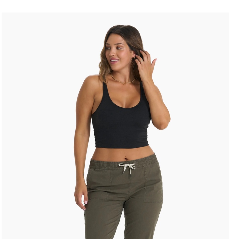 NWT Vuori halo performance crop S